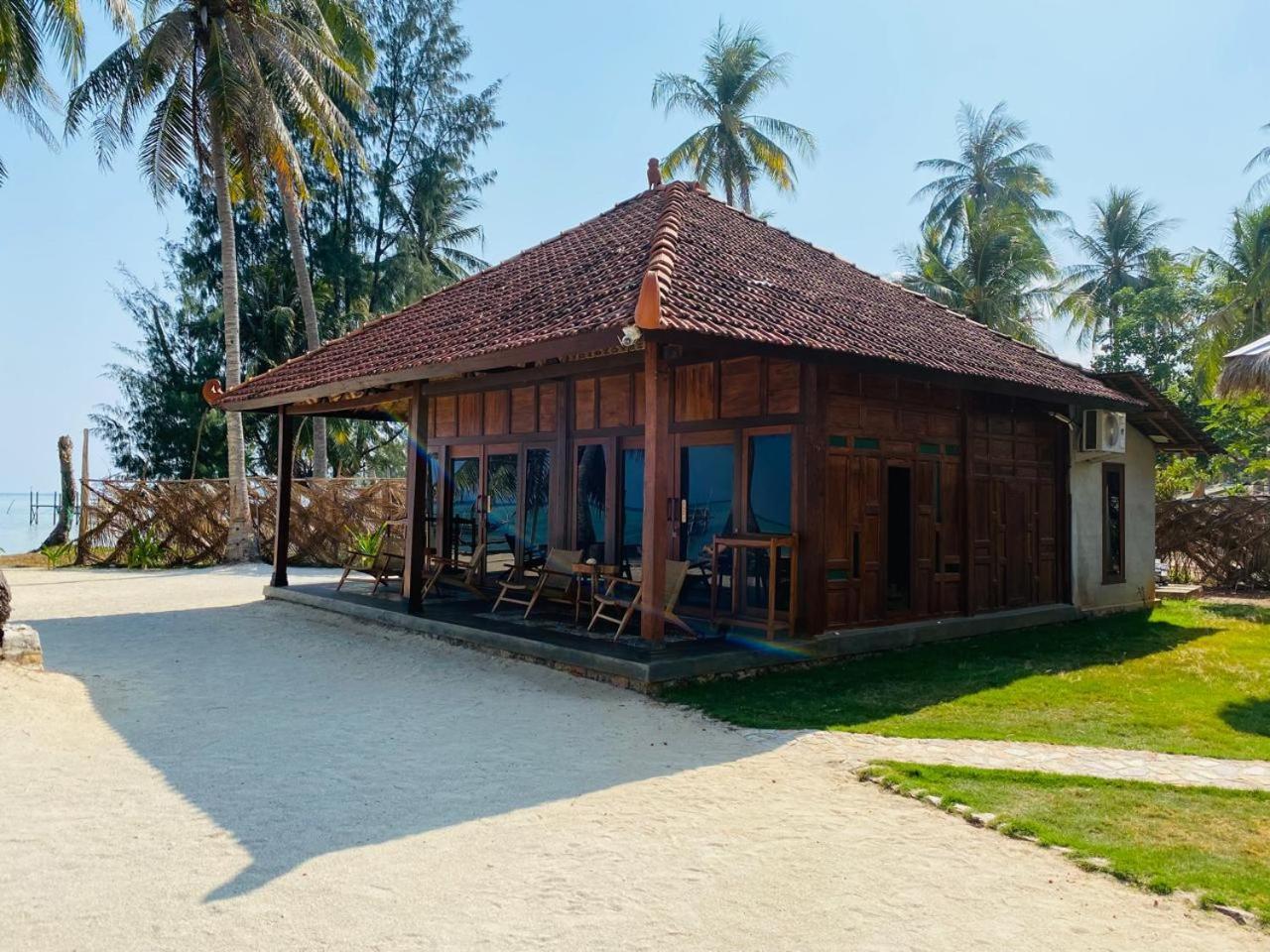 Hotel Eco Casa Karimunjawa Exteriér fotografie